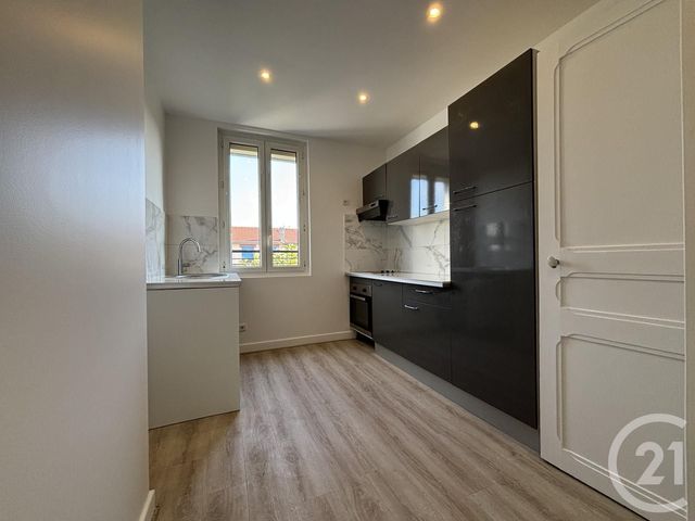 Appartement F1 à louer - 1 pièce - 29.52 m2 - MAISONS ALFORT - 94 - ILE-DE-FRANCE - Century 21 Lb Immobilier